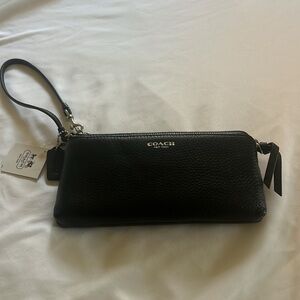 COACH NWT double zip wristlet/ wallet black